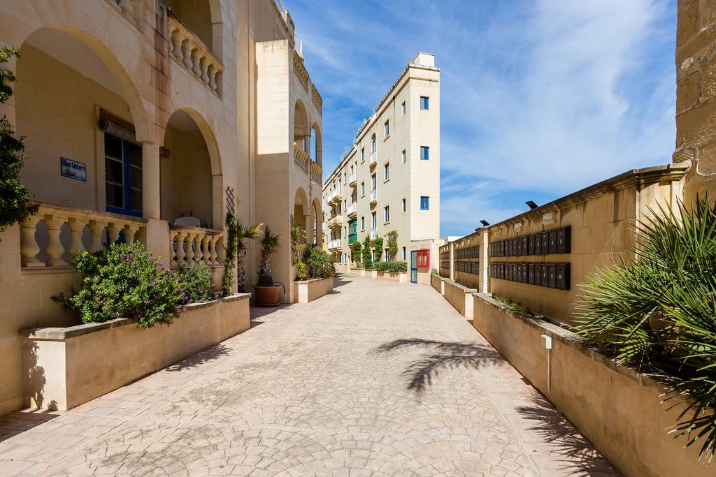 Seaview Luxury Penthouse With Shared Swimming Pool Apartamento Ghajnsielem Exterior foto